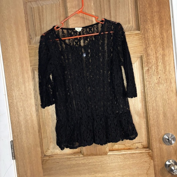 Women’s Elegant Black Lace Top size M - Picture 1 of 6
